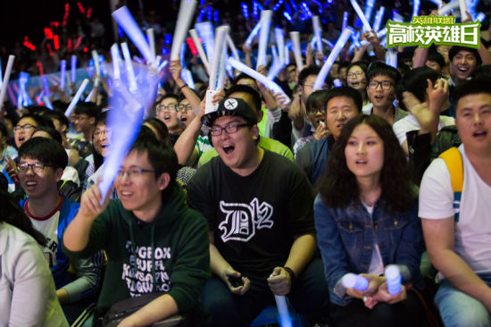 DRX公告：Zeka、BeryL选手确诊新冠